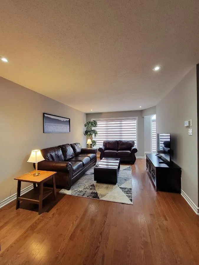 Apartment Cozy 3 Bedroom Town House 20 Min From Ottawa Down Town And Airport Canada