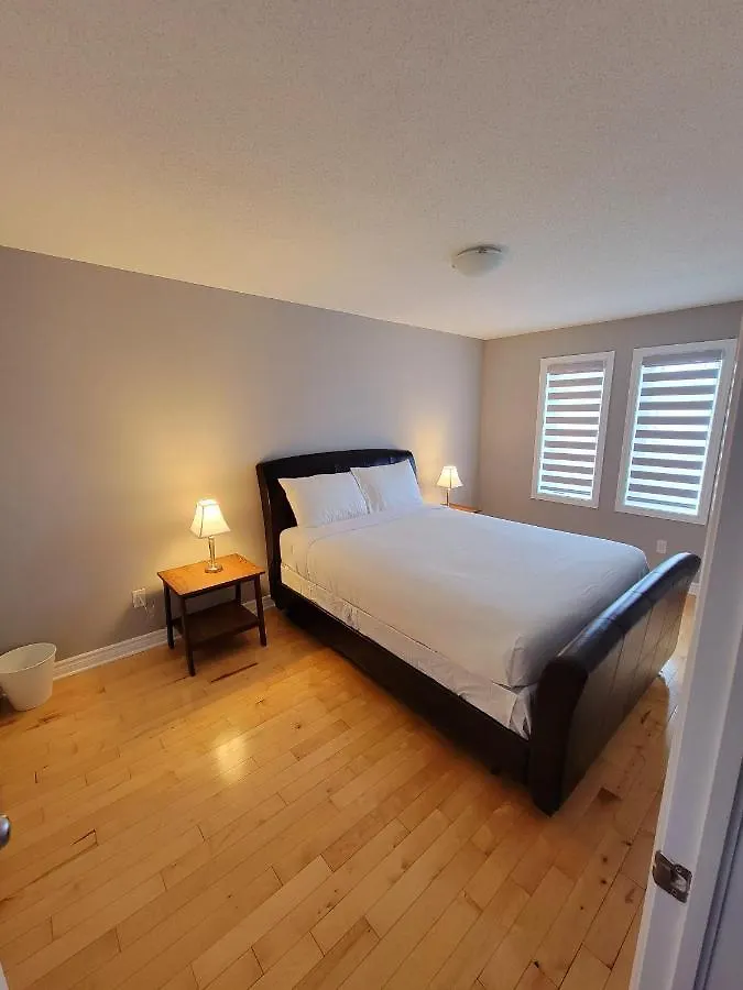 Cozy 3 Bedroom Town House 20 Min From Ottawa Down Town And Airport Canada